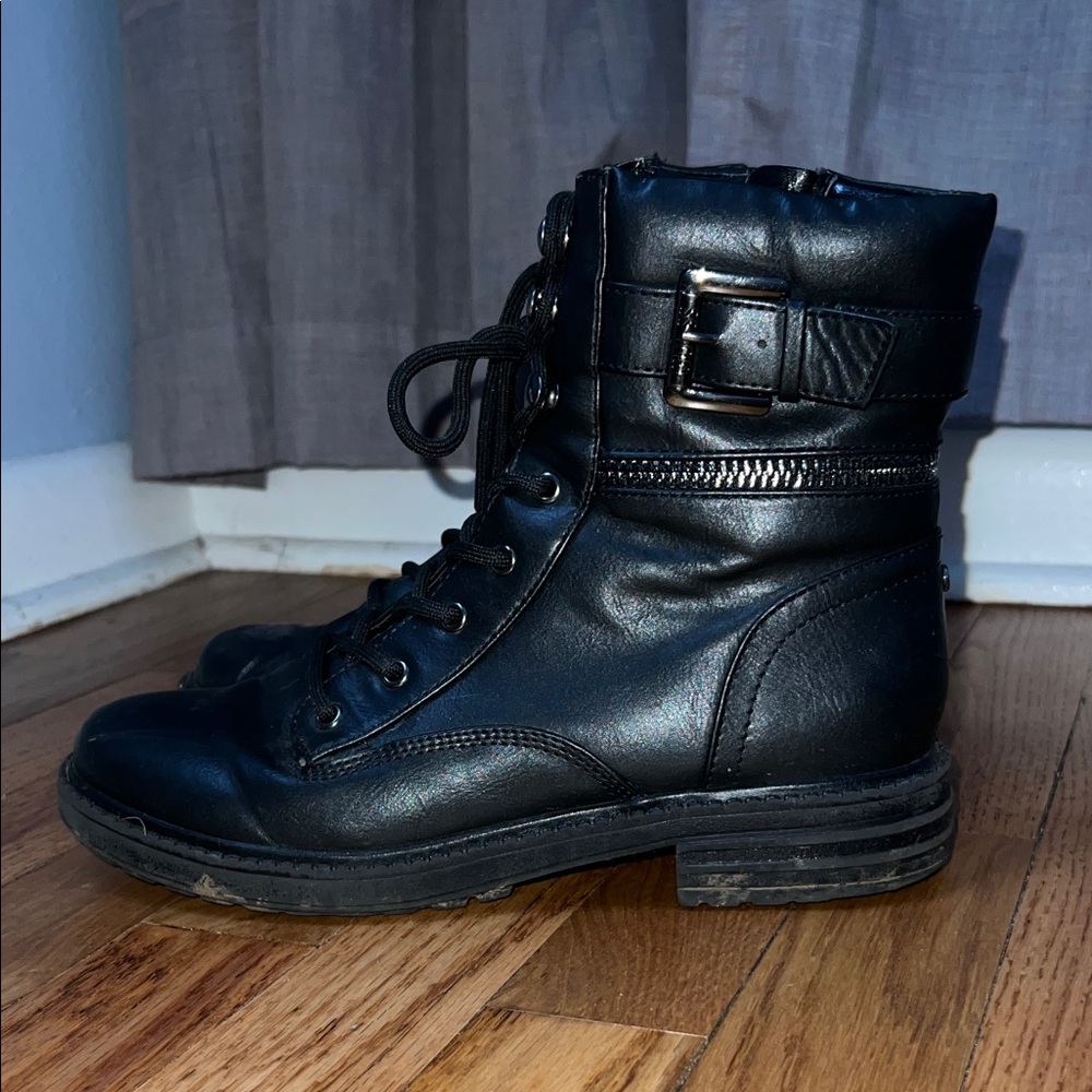 Guess Shiny Black Lace-Up Moto Boots